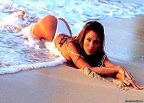 Она уже не думает о колечке