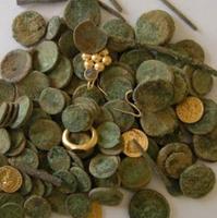 Клад чтаринных монет