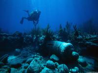 Старинная пушка