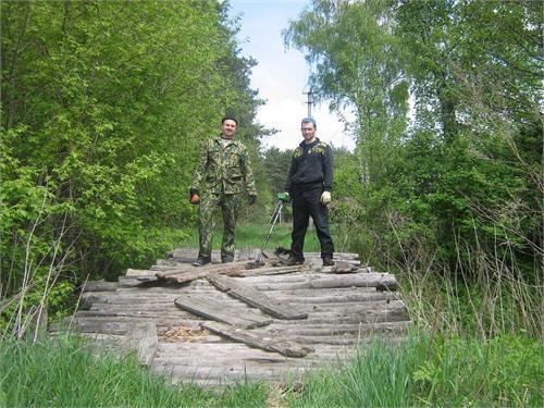 Старый мостик в пустую деревню....