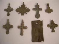 Крестики и часть складня