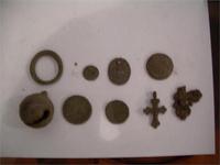 Бубенчик серебрянная иконка и крестики с монетами ещё не чистил