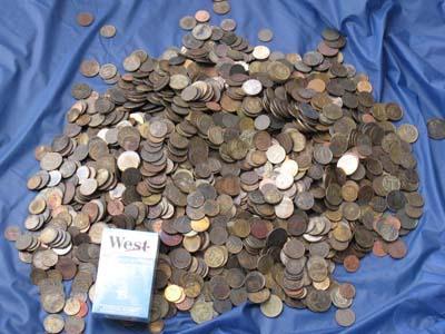 Монеты.
