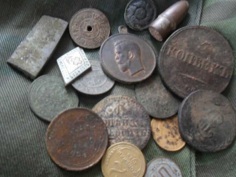 Удалось таки покопать перед холодами на копаном-перекопаном поле.