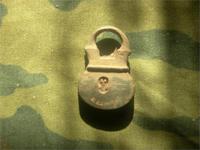 Замочек.