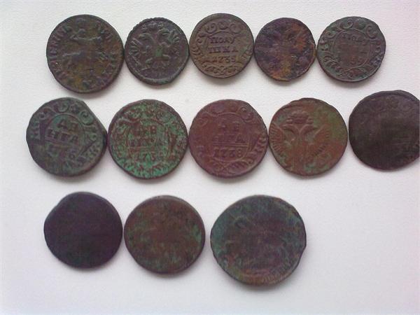 все с того же места