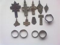 кресты и кольца