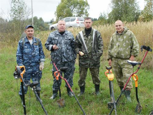 С ДРУЗЬЯМИ НА КОПЕ