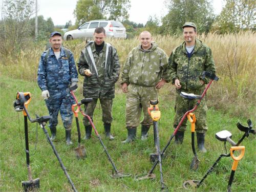 С ДРУЗЬЯМИ НА КОПЕ