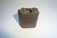 Зделано из бронзы чуть меньше спичечного коробка.Что это ?.. 