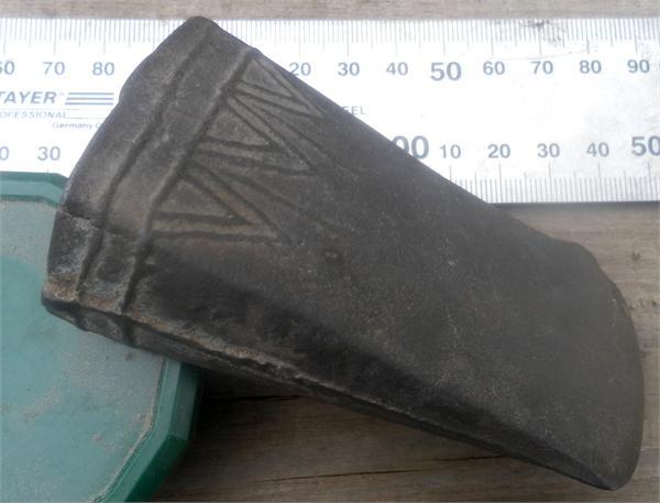 Топор бронза